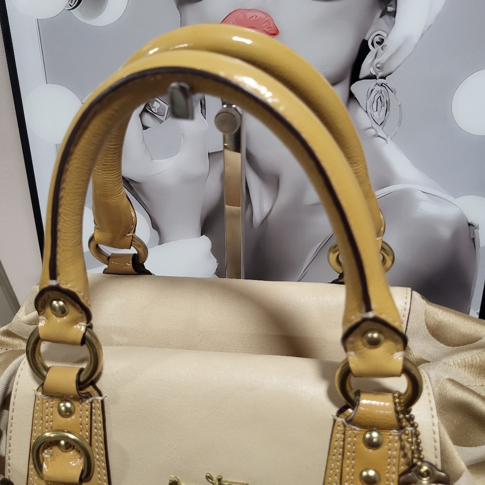 Coach Madison Satchel/Top Handle Bag Beige Bags & Handbags for Women - Picture 8 of 10